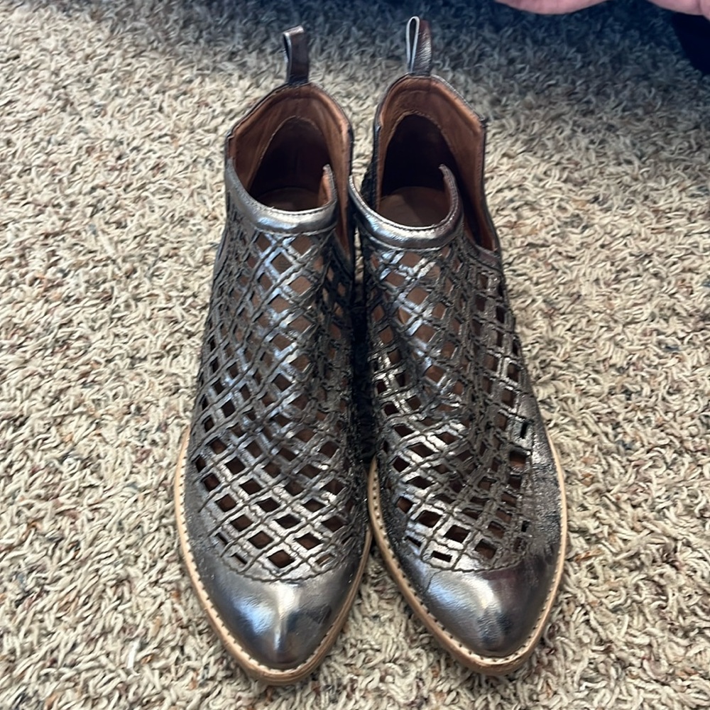 Jeffery Campbell women’s shoes